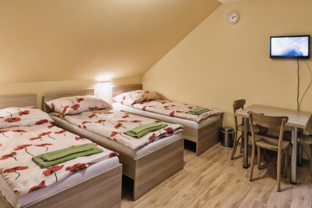 Karczma-Koszwice Bed & Breakfast Luaran gambar